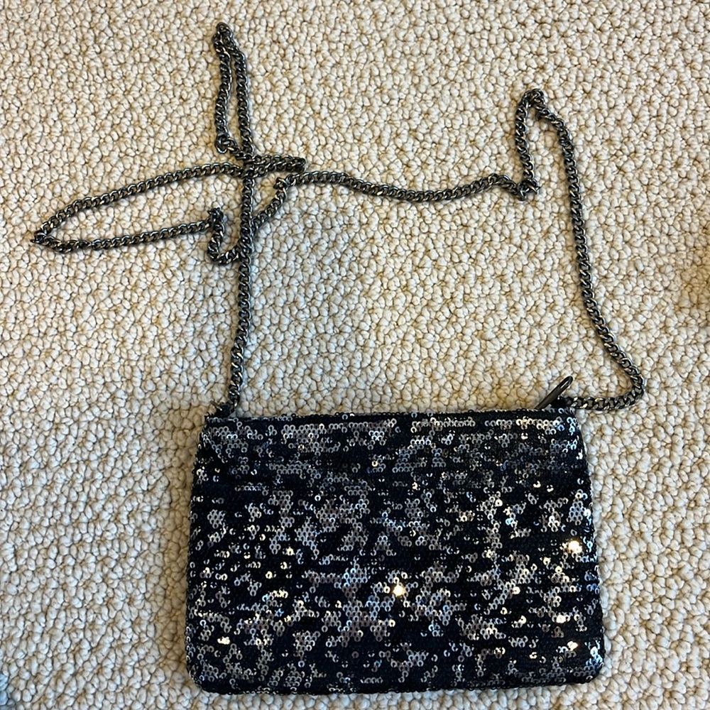 JCREW black sequin bag with silver chain. Gorgeous !